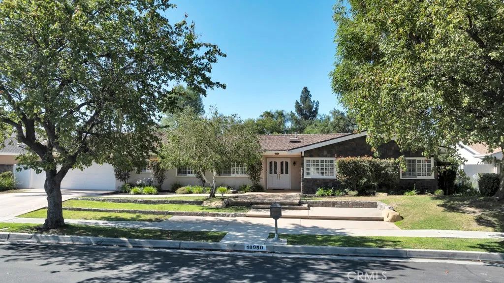 18950 Merridy Street, Northridge, CA 91324