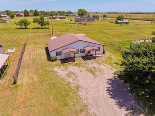 109 Clover Lane A and B, Amber, OK 73004