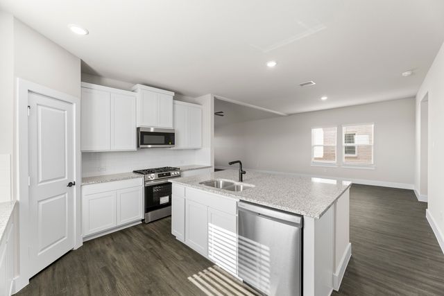 701 Valley Pines Drive, Anna, TX 75409