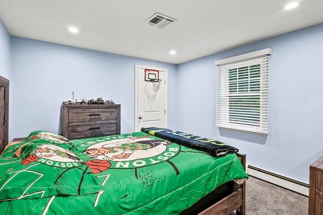 74 Oak Hill Rd, Southborough, MA 01745