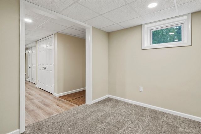 74 Oak Hill Rd, Southborough, MA 01745