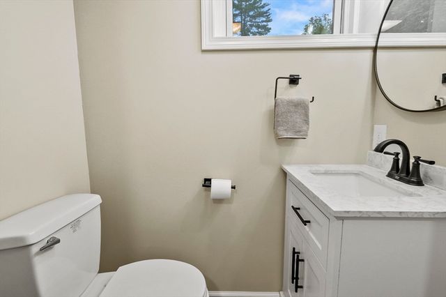 74 Oak Hill Rd, Southborough, MA 01745