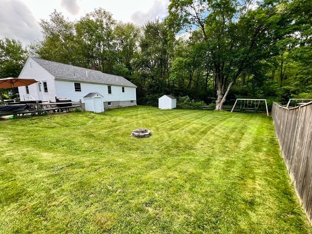 74 Oak Hill Rd, Southborough, MA 01745