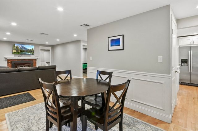 74 Oak Hill Rd, Southborough, MA 01745