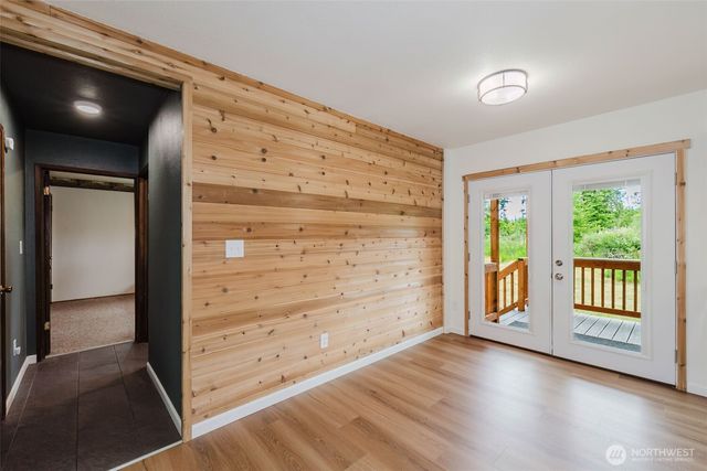 8025 W Wildcat Lake Road, Bremerton, WA 98312