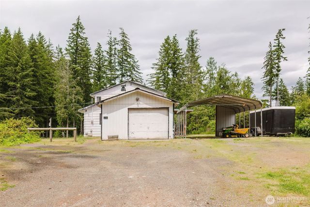 8025 W Wildcat Lake Road, Bremerton, WA 98312