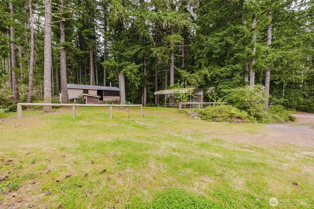 8025 W Wildcat Lake Road, Bremerton, WA 98312
