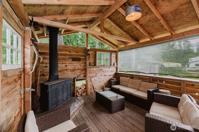 8025 W Wildcat Lake Road, Bremerton, WA 98312