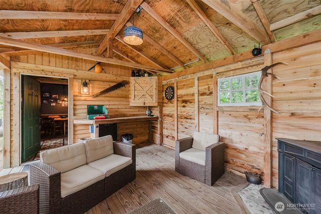 8025 W Wildcat Lake Road, Bremerton, WA 98312