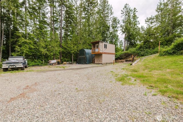 8025 W Wildcat Lake Road, Bremerton, WA 98312