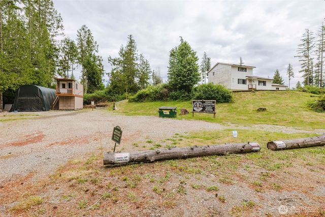 8025 W Wildcat Lake Road, Bremerton, WA 98312