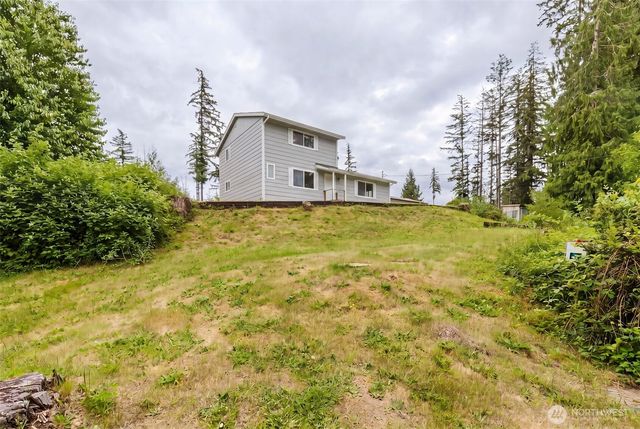 8025 W Wildcat Lake Road, Bremerton, WA 98312