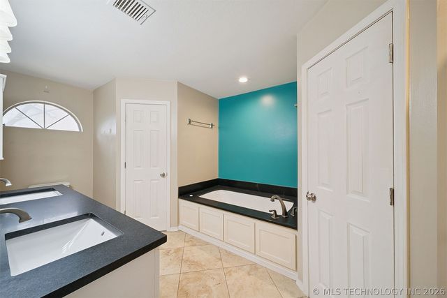 7502 S 91st East Avenue, Tulsa, OK 74133