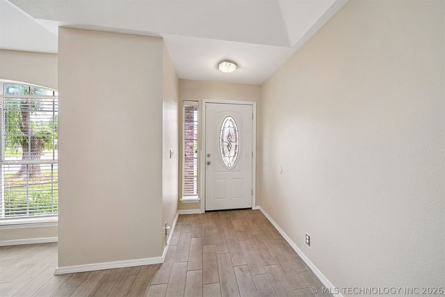 7502 S 91st East Avenue, Tulsa, OK 74133