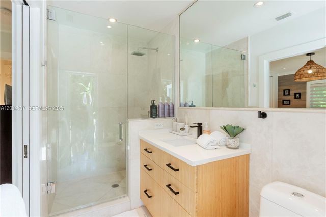 1029 Mariposa Ave, Coral Gables, FL 33146