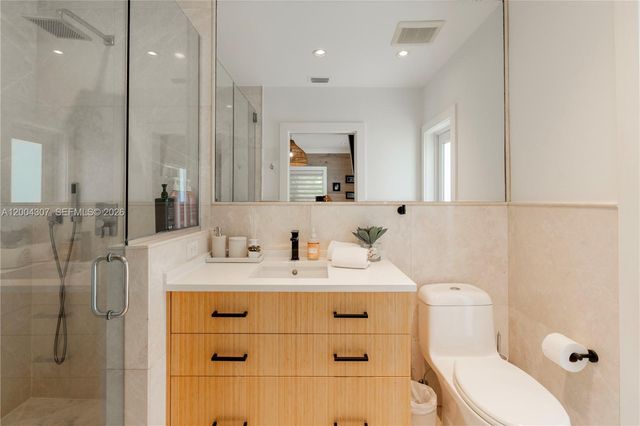 1029 Mariposa Ave, Coral Gables, FL 33146