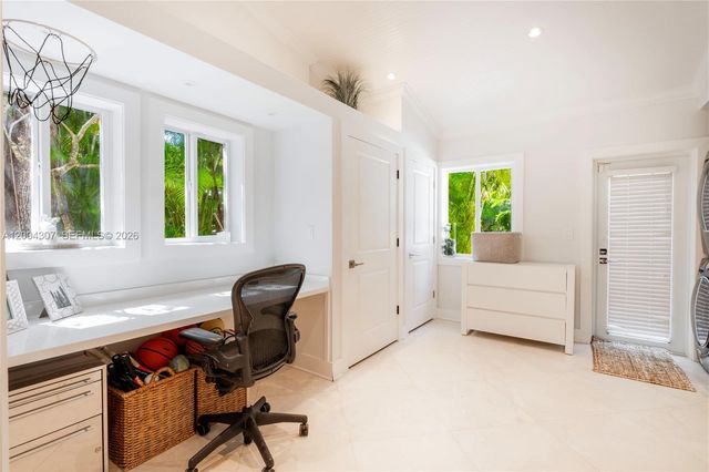 1029 Mariposa Ave, Coral Gables, FL 33146