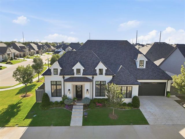 16405 Loire West Drive, Edmond, OK 73013