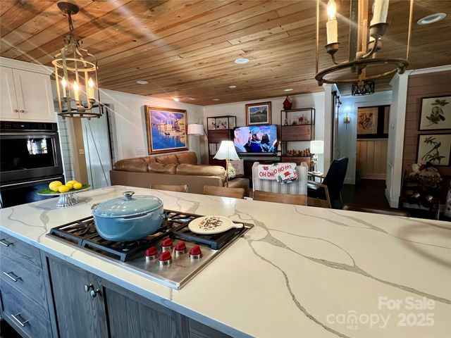 444 E Cannon Avenue, Albemarle, NC 28001