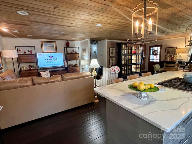 444 E Cannon Avenue, Albemarle, NC 28001