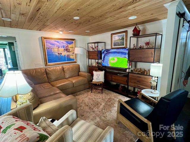 444 E Cannon Avenue, Albemarle, NC 28001