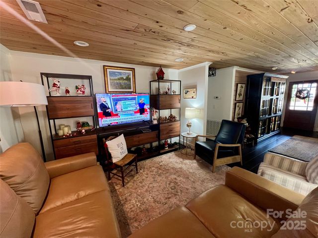 444 E Cannon Avenue, Albemarle, NC 28001