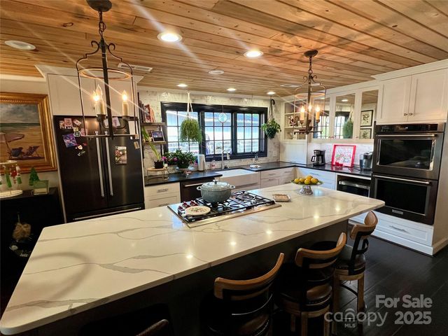 444 E Cannon Avenue, Albemarle, NC 28001