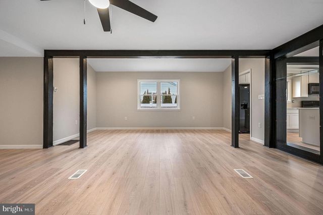 2891 KENTON RD, Dover, DE 19904