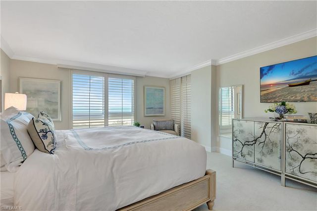 2357 Gulf Shore BLVD N 107, Naples, FL 34103