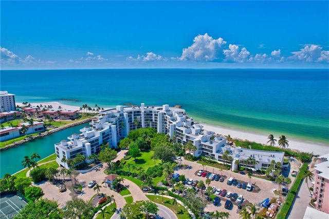 2357 Gulf Shore BLVD N 107, Naples, FL 34103
