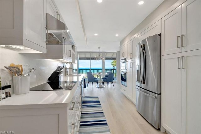 2357 Gulf Shore BLVD N 107, Naples, FL 34103