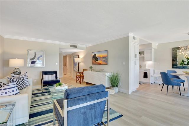 2357 Gulf Shore BLVD N 107, Naples, FL 34103