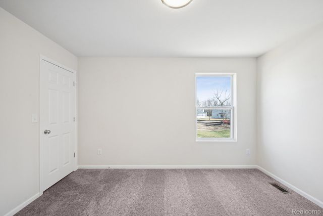 4238 Cedar Lane, Grand Blanc Charter Township, MI 48439