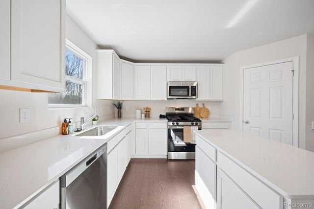 4238 Cedar Lane, Grand Blanc Charter Township, MI 48439