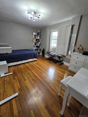 89-25 Shore Parkway 2, Howard Beach, NY 11414
