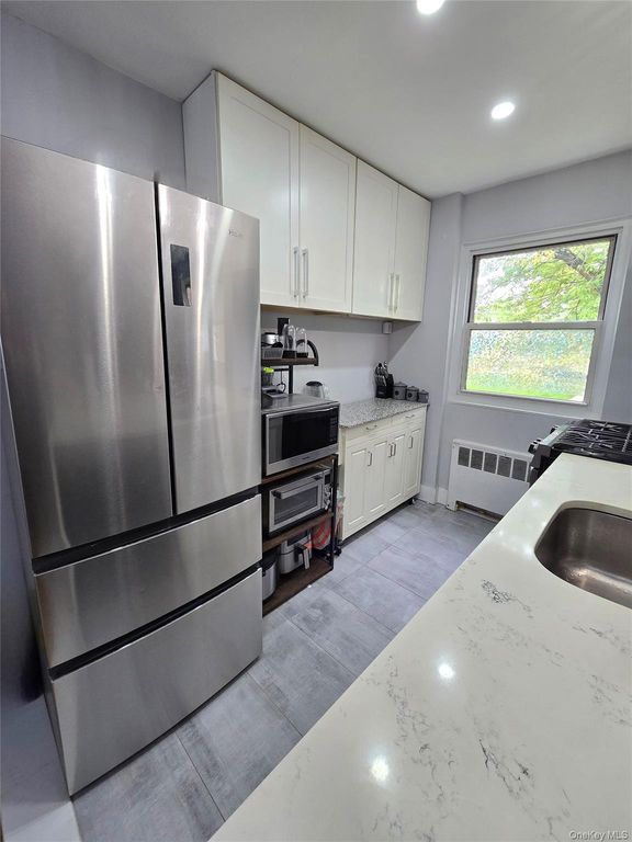 89-25 Shore Parkway 2, Howard Beach, NY 11414 — photo 3