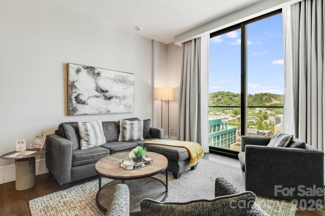 7 Patton Avenue 1006, Asheville, NC 28801