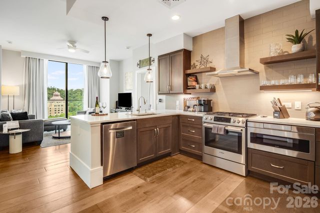7 Patton Avenue 1006, Asheville, NC 28801