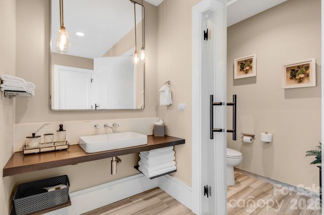7 Patton Avenue 1006, Asheville, NC 28801
