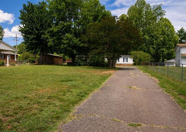 2598 Daniels Creek RD, Collinsville, VA 24078