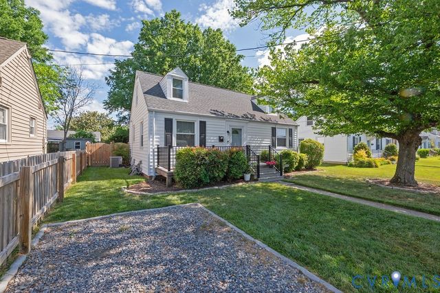 2326 Clarke St, Henrico, VA 23228