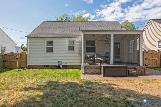2326 Clarke St, Henrico, VA 23228