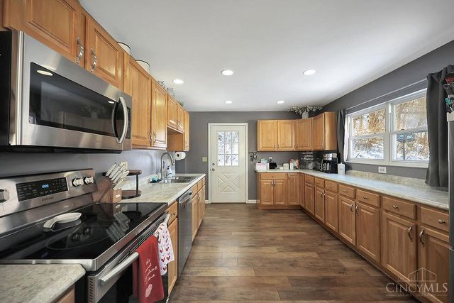 6551 Cleves Warsaw Pike, Delhi Twp, OH 45233