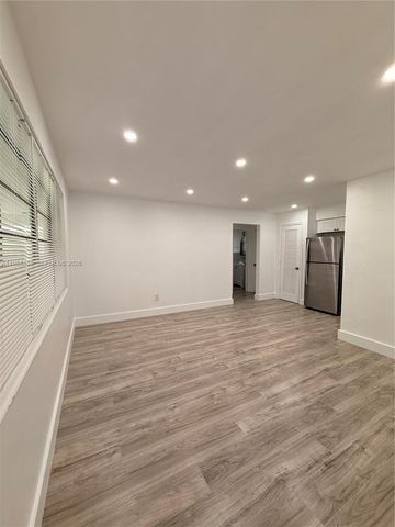 16890 NE 21st Ave 9, North Miami Beach, FL 33162