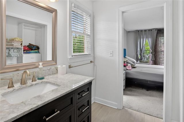 2502 Regency Lake Drive, Marietta, GA 30062