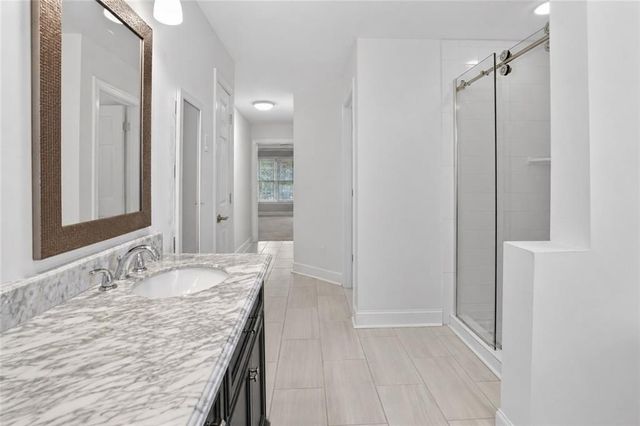2502 Regency Lake Drive, Marietta, GA 30062