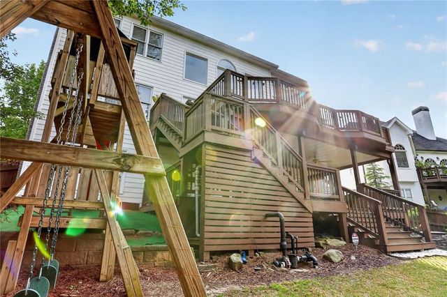 2502 Regency Lake Drive, Marietta, GA 30062