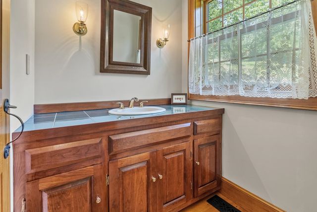 1279 Old Bridgewater Hill Road, Bridgewater, VT 05035