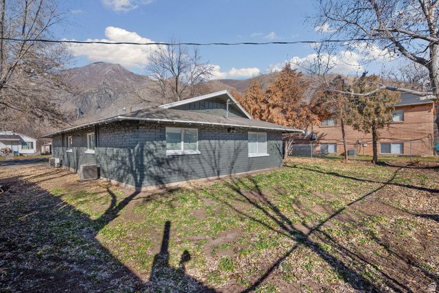 560 E 100 N, Springville, UT 84663