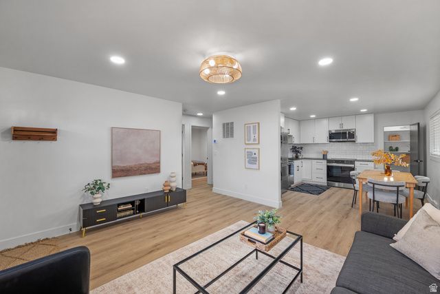 560 E 100 N, Springville, UT 84663